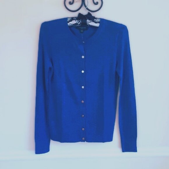 NEW Ann Taylor Cornflower Blue Button Up Sweater XSP or XS - Picture 3 of 4